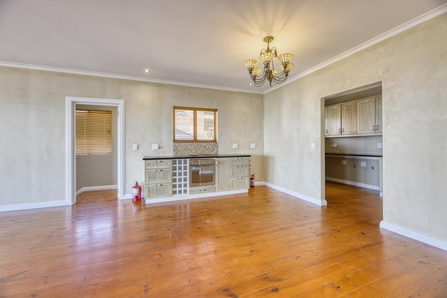 3 Bedroom Property for Sale in Herolds Bay Western Cape